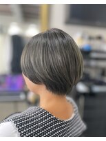 エイプリル ヘア スタジオ(April HAIR STUDIO)&nbsp;ハンサムショート オリーブグレージュ