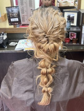 ガラ(GALA) ヘアセット