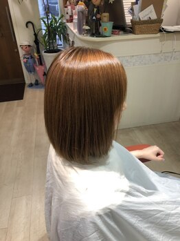 ヘアーサロン ダダ(hair salon DaDa)の写真/ダメージは最小限に!白髪をしっかりカバーして透明感のある色味も楽しめる♪明るい白髪染めを叶えます☆
