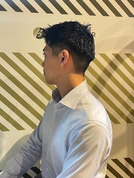 バーバーバー アカバネ(BARBER-BAR AKABANE) 出来る男のクルーカット フェード×アップスタイル#1