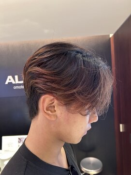 アルム オモテサンドウ(ALLM omotesando) 韓国ヘア　カルマパーマ　センターパート　表参道