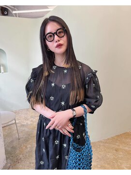 ユー(yew) ハイライト裾カラー