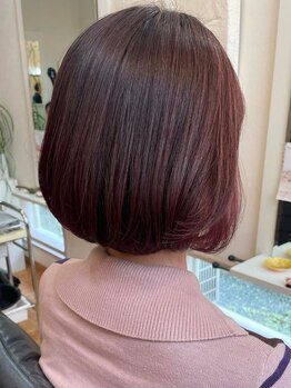 ケーアール(KR)の写真/髪に優しい薬剤を使用しているのでダメージレスで艶のある仕上がりに♪グレイカラーもオシャレに楽しめる◎