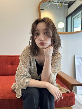 ヒュージ 表参道(huge) レイヤーカット/顔周り/前髪/ニュアンスパーマ/くせ毛風パーマ