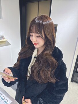 ハピネス クローバー 学園前店(Happiness CLOVER) 韓国レイヤー　くびれヘア　透明感カラー