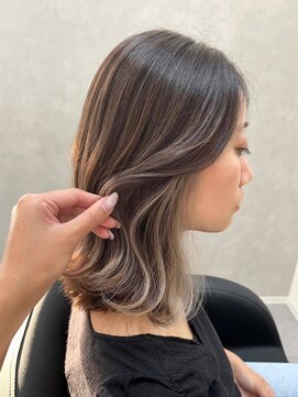 ワク 藤沢店(waku) インナーカラー　ブリーチ　ベージュ