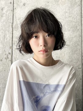 ナヌーク ダイカンヤマ(nanuk daikanyama) 大きめウェーブのラフなくせ毛風ボブパーマ