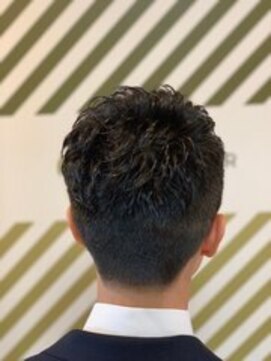 バーバーバー ナカノ(BARBER BAR NAKANO) 20代メンズ ビジネスパーマスタイル