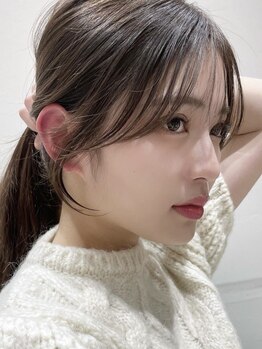 小顔効果も期待できる◎顔周りの似合わせカットで魅力倍増！骨格や輪郭に合わせたスタイルをご提案。