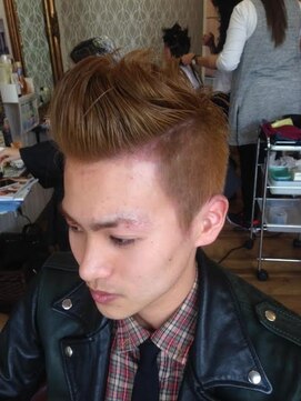 フリーク 土浦店(FREAK) 外国人風　モヒカン