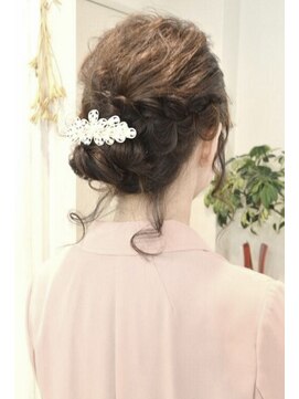 ヘアアンドメイクフリッシュ(HAIR&MAKE FRISCH) ヘアアレンジ33