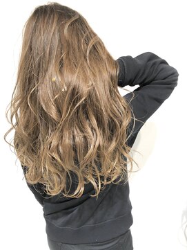 アマンドール(Aman D'or) 絶対的可愛さのミルクティーベージュ