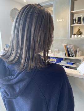 ロテ(LOTE.) ハイライト/髪質改善/ブリーチ/切りっぱなし/一宮/妙興寺