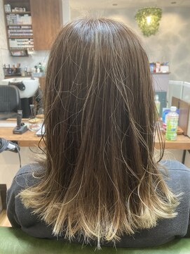 サロンパルヨン ヘアーアンドネイル(SALON paljon Hair&Nail) 毛先のホワイトブリーチ