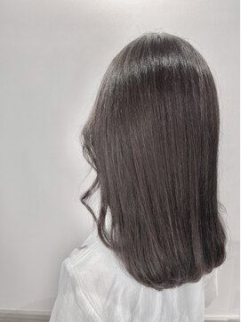 リーオオサカ(Lee Osaka) 【Lee大阪店】ブリーチ無し☆柔らかグレージュ/新出奈津樹