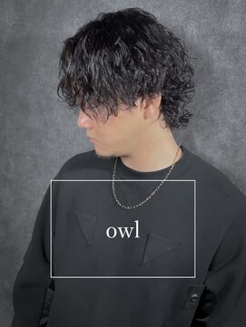 アウル 心斎橋(owl) 波巻き×ツイストスパイラル×センターパート×黒髪ウルフカット