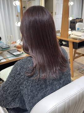 ネオリーブ チロル 横浜西口店(Neolive CiroL.) 大人な艶ピンクカラー 暖色カラー ミディアム