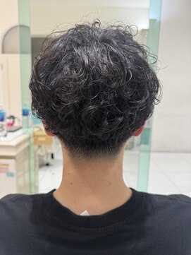 アブニール 我孫子(AVENIR) メンズマッシュ　スパイラルパーマ