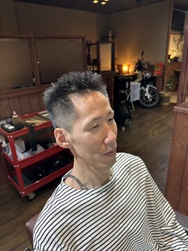 カットスペース キャロル(CUT SPACE CAROL) ショート