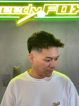 グリーディーフォックス 代々木(Greedy FOX) 波巻き/ハイライト/マッシュパーマ/ウルフ[シェービング]