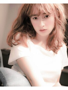 スターゴールド(STAR GOLD) 【ワイドバング×ハイトーンベージュ】おしゃれ上級スタイル