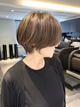 バンプ ギンザ(BUMP GINZA) 30代40代50代絶壁解消ひし形白髪ぼかし大人ショートボブ【NAYU】