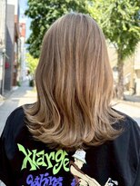 ヴィーナス 倉敷店(Ve-nus)&nbsp;ベージュグラデーション/外ハネ/ハイトーン