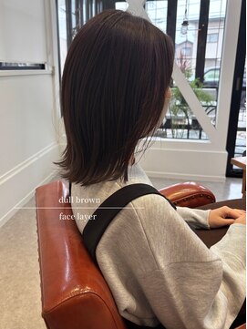 パル バイ ラベスト(Pal by lovest) くすみブラウン×フェイスレイヤー