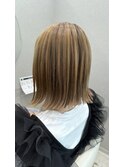 外ハネボブ×ベージュカラー