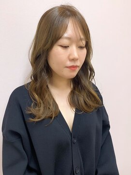 ソンノ(sonno) オリーブベージュ ハイトーン セミロング 髪質改善 艶カラー