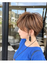 アース 郡山コスモス通り店(HAIR&MAKE EARTH) 大人の耳かけふんわりボリュームショート