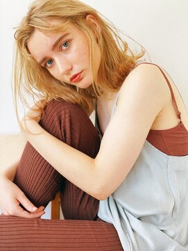 ローレンジウ(LOREN JU) 名駅/名古屋駅/学割U24/レイヤーカット/オージュア/ダブルカラー