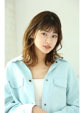 ガーランド (Garland) 大人ミディアム/レイヤー/似合わせカット/ベージュ/卵型