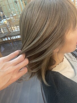 アパルトメント ジェシカ(l'appartement de Jessica) インナーカラー　ベージュ