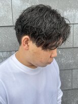 ヒュイル バイ ニアウ(Hwyl by Niau) メンズマッシュパーマ波巻きスパイラルパーマニュアンスパーマ