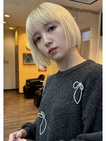 リン(Lin.)&nbsp;ブロンドボブ　《山下　泰世》