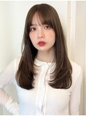 まろやかくすみベージュ×レイヤーカットで柔らかい質感に◎