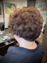 ティーツー&nbsp;アシンメトリーカット/メンズパーマ