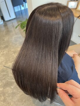 ア ドリームアップスタジオ レストアール(A DREAM UP STUDIO restR) 艶ヘアー