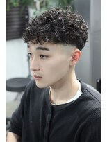 マーズ(MARS) スペインカール×スキンフェード/20代30代40代