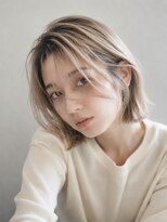 アメリ(Amelie) ダブルカラーで夏ショート