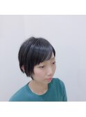 黒髪ショート