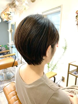 メール(Mer...) 20代30代40代大人美人コンパクトショート