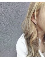 ビスポーク(BESPOKE)&nbsp;20代30代40代ミルクティベージュオルチャンヘアハイトーン