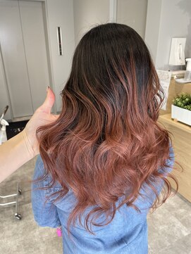 アヴァンス 京橋店(AVANCE) グラデーション