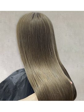 ユキオ ダル(Yukio Dal) 20代30代40代髪質改善トリートメント艶感ストレート透明感