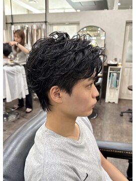 ルクスバイアフィナー(Luxo by Afinar) 【町田/Luxo by Afinar】ピンカールパーマ×スパイキーショート