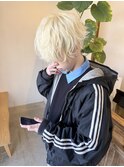 マッシュ/ブロンドヘア/ホワイトカラー/抜きっぱなし