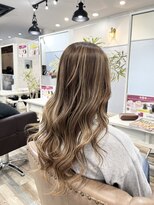 リゴレット 春日部東口店(RIGOLETTO)&nbsp;くっきり筋感ハイライト