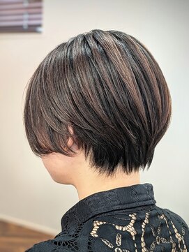 ウィスカーヘアー(whisker hair) ハンサムショート